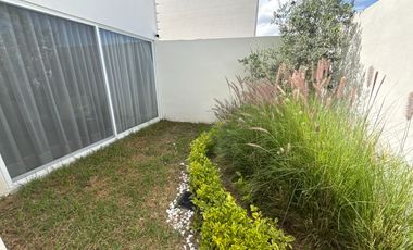 CASA EN VENTA EN RANCHO SANTA MONICA AGUASCALIENTES SUR