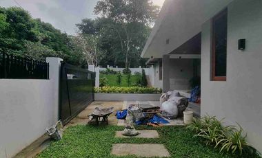 1,080 sqm Lot size, Bungalow House and Lot in Valleygolf Antipolo /Cainta