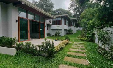 1,080 sqm Lot size, Bungalow House and Lot in Valleygolf Antipolo /Cainta