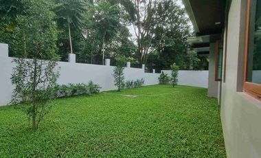 1,080 sqm Lot size, Bungalow House and Lot in Valleygolf Antipolo /Cainta