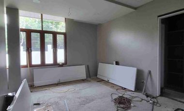 1,080 sqm Lot size, Bungalow House and Lot in Valleygolf Antipolo /Cainta