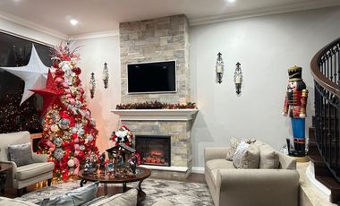 Casa en Venta LOMAS DEL ROBLE  Casa de Lujo en Esquina puede venderse totalmente amueblada