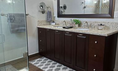 Casa en Venta LOMAS DEL ROBLE  Casa de Lujo en Esquina puede venderse totalmente amueblada