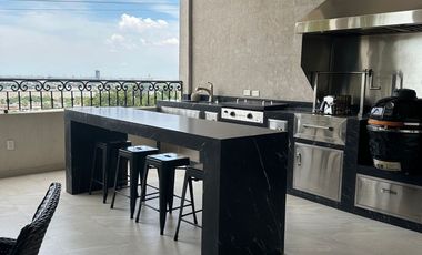 Casa en Venta LOMAS DEL ROBLE  Casa de Lujo en Esquina puede venderse totalmente amueblada