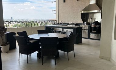 Casa en Venta LOMAS DEL ROBLE  Casa de Lujo en Esquina puede venderse totalmente amueblada