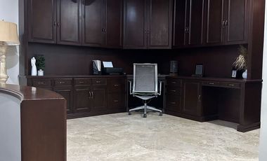 Casa en Venta LOMAS DEL ROBLE  Casa de Lujo en Esquina puede venderse totalmente amueblada