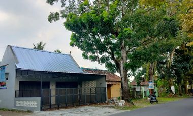 Di Jual Ruko 1 Lantai Strategis, Prospektiv Area Kawasan Pusat Bisnis Jalan Letkol Subardi Cebongan Mlati Sleman