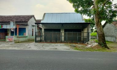 Di Jual Ruko 1 Lantai Strategis, Prospektiv Area Kawasan Pusat Bisnis Jalan Letkol Subardi Cebongan Mlati Sleman