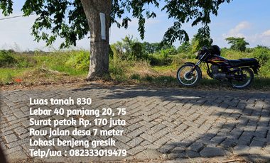 Tanah pekarangan bisa di bangun 8 rumah lokasi benjeng gresik