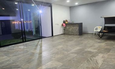 CASA CON TERRAZA EN VENTA 314 M2 TERRENO PRECIO OPORTUNIDAD ZONA CAPITAL NORTE
