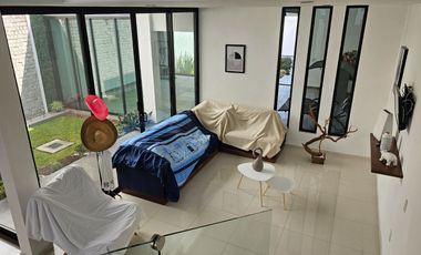 CASA CON TERRAZA EN VENTA 314 M2 TERRENO PRECIO OPORTUNIDAD ZONA CAPITAL NORTE