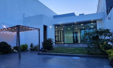 CASA CON TERRAZA EN VENTA 314 M2 TERRENO PRECIO OPORTUNIDAD ZONA CAPITAL NORTE