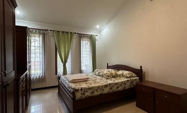 For Sale Rumah Siap Huni Homie @ Kutisari Row jalan 3 Mobil