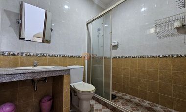 Rumah Cantik Dan Luas Taman Permata Indah, Teluk Gong Lokasi Strategis Bebas Banjir, Kondisi Furnish, Siap Huni