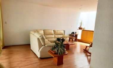 VENDO MUY AMPLIA Y COMODA CASA EN LA DEL VALLE  ATRAS DE LIVERPOOL INSURGENTES