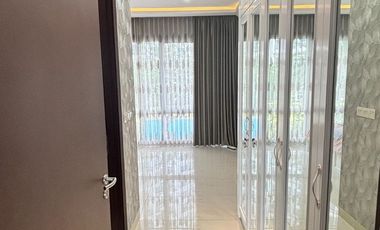 Town House Puri Mansion Mewah Full Furnished 2 Lantai Jakarta Barat