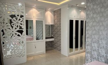 Town House Puri Mansion Mewah Full Furnished 2 Lantai Jakarta Barat