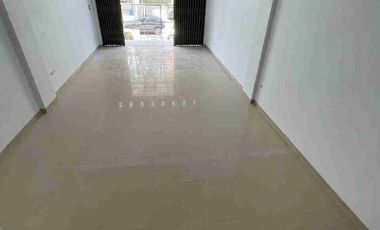 DISEWAKAN RUKO MUARA KARANG BLOK 4 TERMURAH