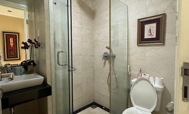 Townhouse Cantik 3 Kamar di Senayan Golf