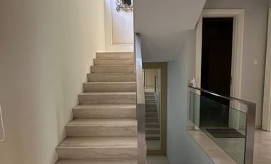 Townhouse Cantik 3 Kamar di Senayan Golf