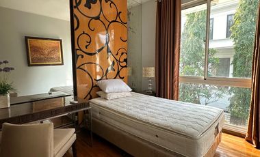 Townhouse Cantik 3 Kamar di Senayan Golf