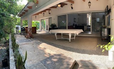 Excelente casa en venta en fraccionamiento Burgos de Cuernavaca, Morelos