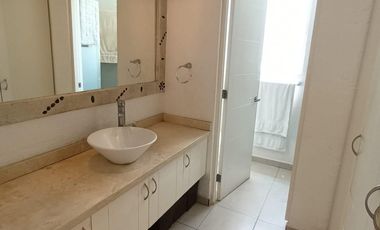 Excelente casa en venta en fraccionamiento Burgos de Cuernavaca, Morelos