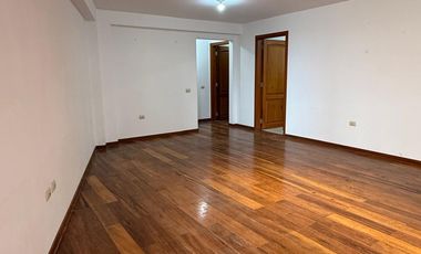 VENTA DE DEPARTAMENTO 3° PISO URB. STA. EDELMIRA.