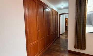 VENTA DE DEPARTAMENTO 3° PISO URB. STA. EDELMIRA.