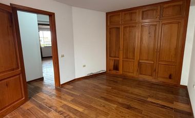 VENTA DE DEPARTAMENTO 3° PISO URB. STA. EDELMIRA.