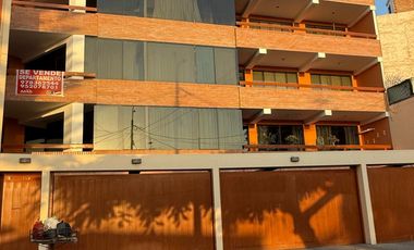 VENTA DE DEPARTAMENTO 3° PISO URB. STA. EDELMIRA.