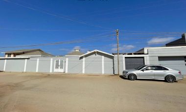 Casa en renta | Espacios amplios y patio privado | Playas de Chapultepec, Ensenada