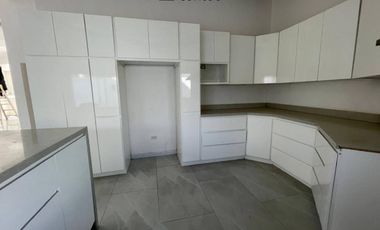 Casa en renta | Espacios amplios y patio privado | Playas de Chapultepec, Ensenada