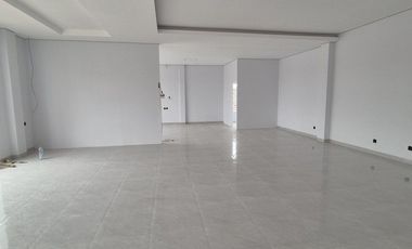 Bangunan Kantor Lokasi Strategis Dekat RS Bedah Adelia Banguntapan, Bantul