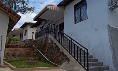 Hotel di Kawasan Wisata Waduk Gajahmungkur, Wonogiri, 24 Kamar, Full Perabot