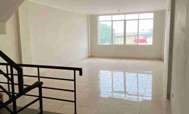 Di Sewa Ruko Baru Siap Pakai di Kalideres
