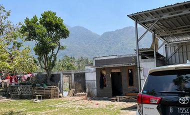 Villa Mewah di Kota Garut Pemandangan Indah & Udara Sejuk Pegunungan SHM IMB Ready dekat Hotel Santika Dekat Alun Alun Tarogong Pusat Kota Garut