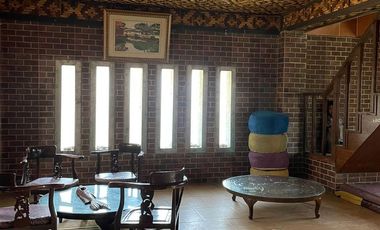 Villa Mewah di Kota Garut Pemandangan Indah & Udara Sejuk Pegunungan SHM IMB Ready dekat Hotel Santika Dekat Alun Alun Tarogong Pusat Kota Garut