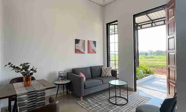 Rumah di Jual Beverly Lake