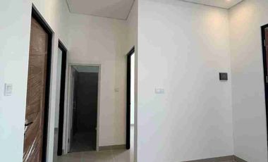 Rumah di Jual Beverly Lake