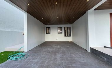 JAPANDI MODERN HOUSE FOR SALE IN BF HOMES