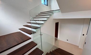 JAPANDI MODERN HOUSE FOR SALE IN BF HOMES