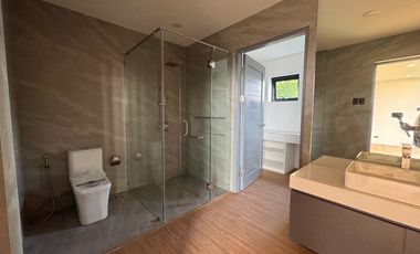 JAPANDI MODERN HOUSE FOR SALE IN BF HOMES