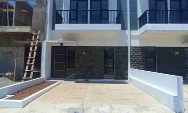 Dijual rumah siap huni di dekat Dago Cigadung Bandung