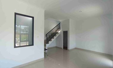 Dijual rumah siap huni di dekat Dago Cigadung Bandung