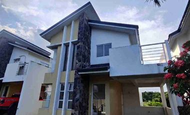4 bedrooms Ready for occupancy  in Dasmariñas near Metro Manila