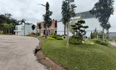 Rumah Dago nuansa villa sejuk  Bandung utara