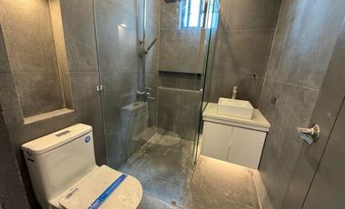 1,840,000.00 DOWNPAYMENT ONLY STUNNING MODERN DESIGN HOUSE IN BF HOMES