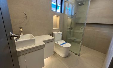 1,840,000.00 DOWNPAYMENT ONLY STUNNING MODERN DESIGN HOUSE IN BF HOMES