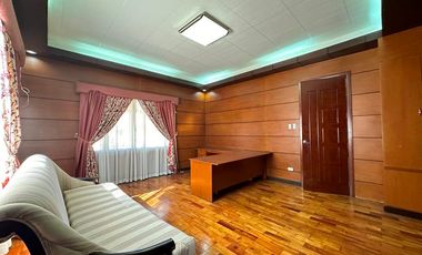 FOR SALE MASSIVE WELL MAINTAINED HOUSE IN BF HOMES